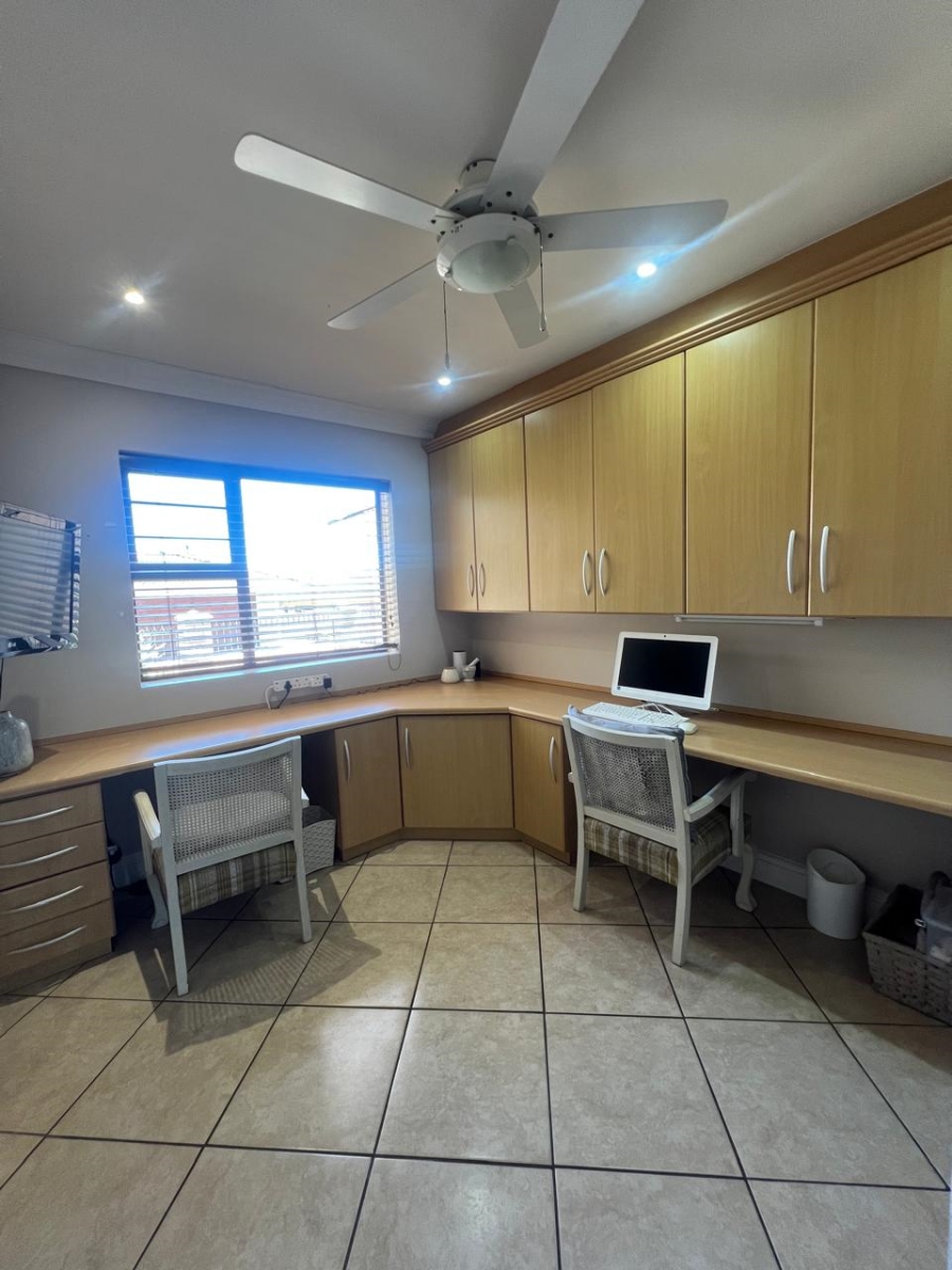 3 Bedroom Property for Sale in Weybridge Park Eastern Cape